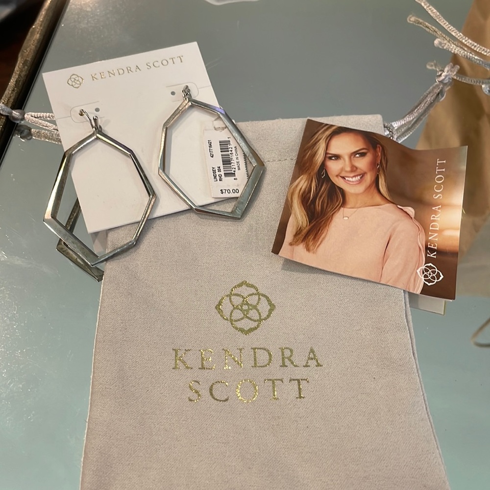 kendra scott earrings